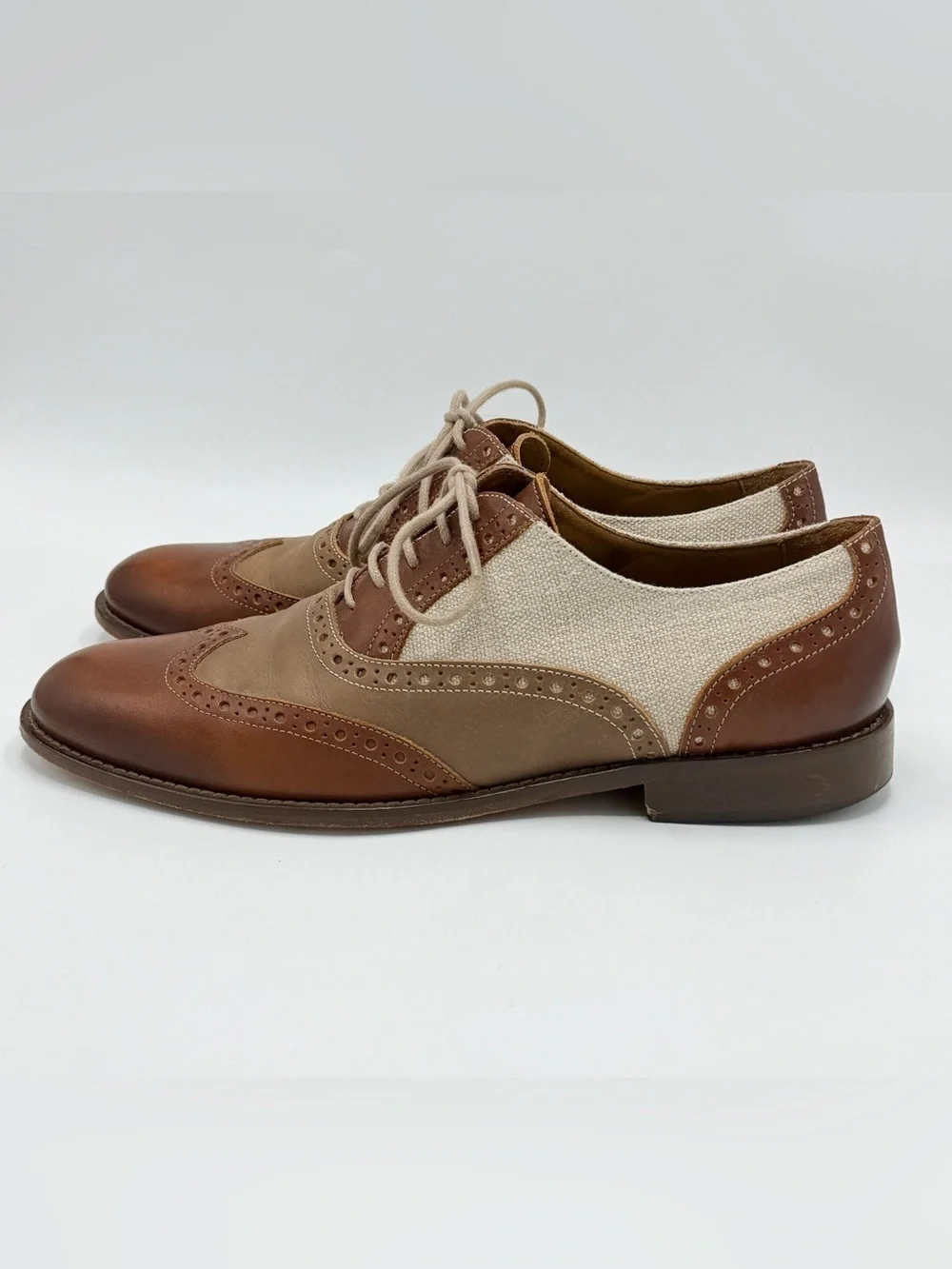 Bruno Magali Baroque Wingtip Oxfords, Men’s size 8.5, Made in Italy